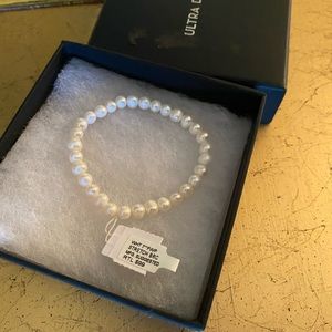 Authentic Pearl Stretch Bracelet
